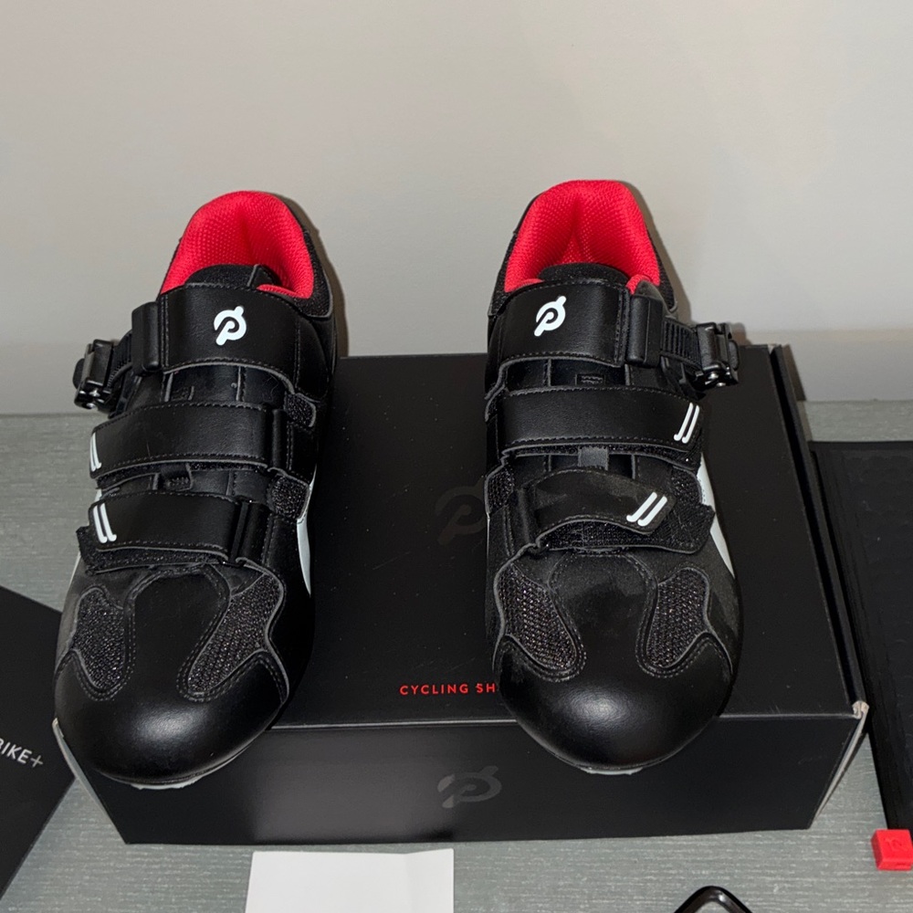 Peloton Cycling Shoes EU 40 Womens 9 / Mens 7 w/ Cleats,Tool Kit & Original Box - Picture 2 of 10